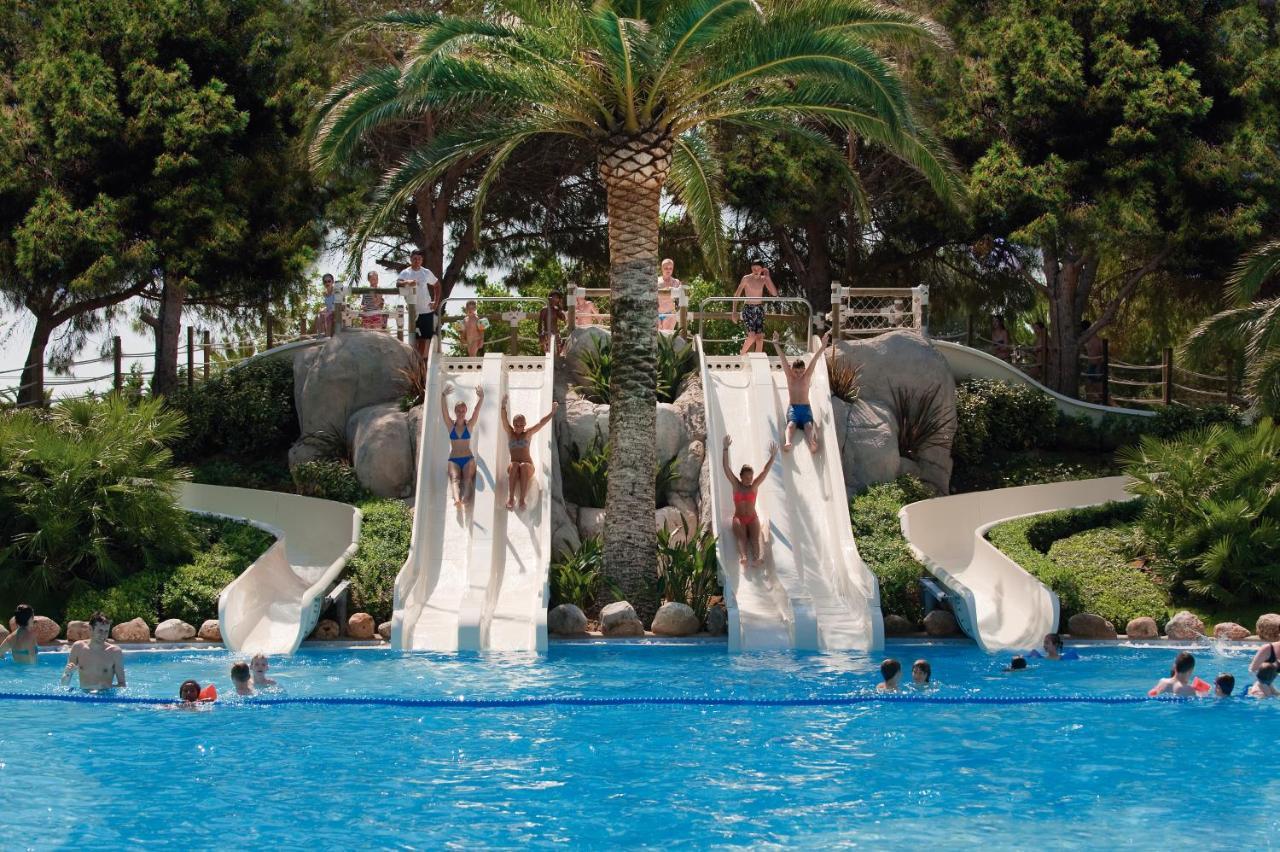 Playa Montroig Camping Resort Esterno foto