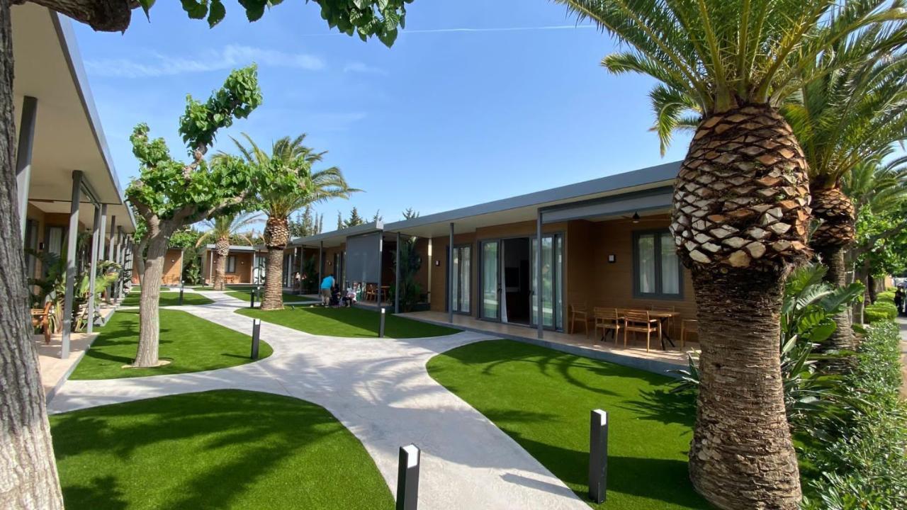 Playa Montroig Camping Resort Esterno foto